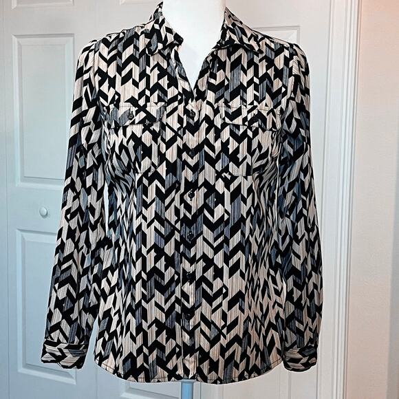 Kim Rogers Tops - Kim Rogers SP black & tan white geometric print top blouse Business casual